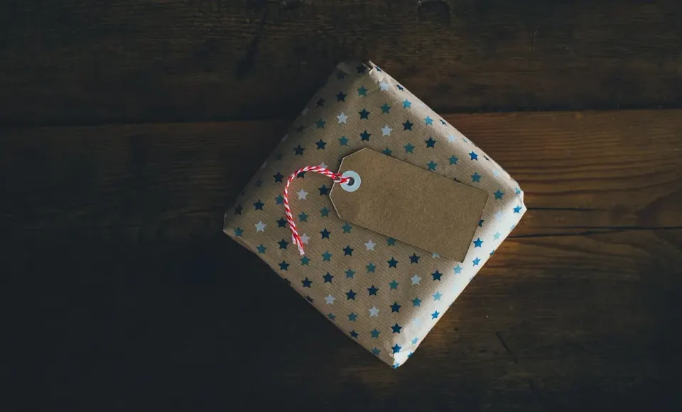 card, gift, gift wrap, tag