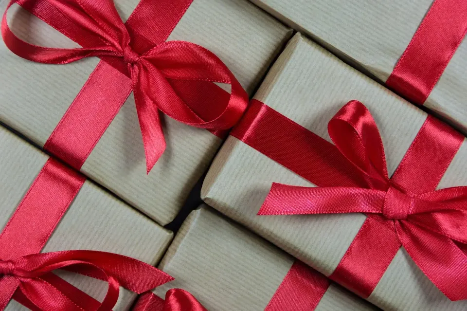presents, happy birthday, gifts, traditional