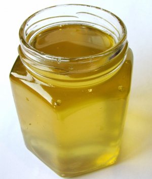 Akáciový med