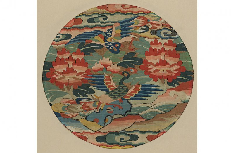 Medailón s dvoma pávami, dynastie Ming, 16. storočie